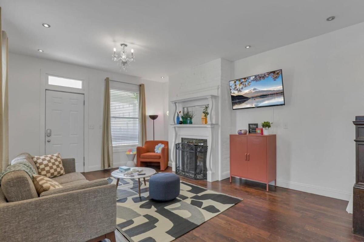 Ferienhaus Housepitality - The Game House - 2 Br Columbus