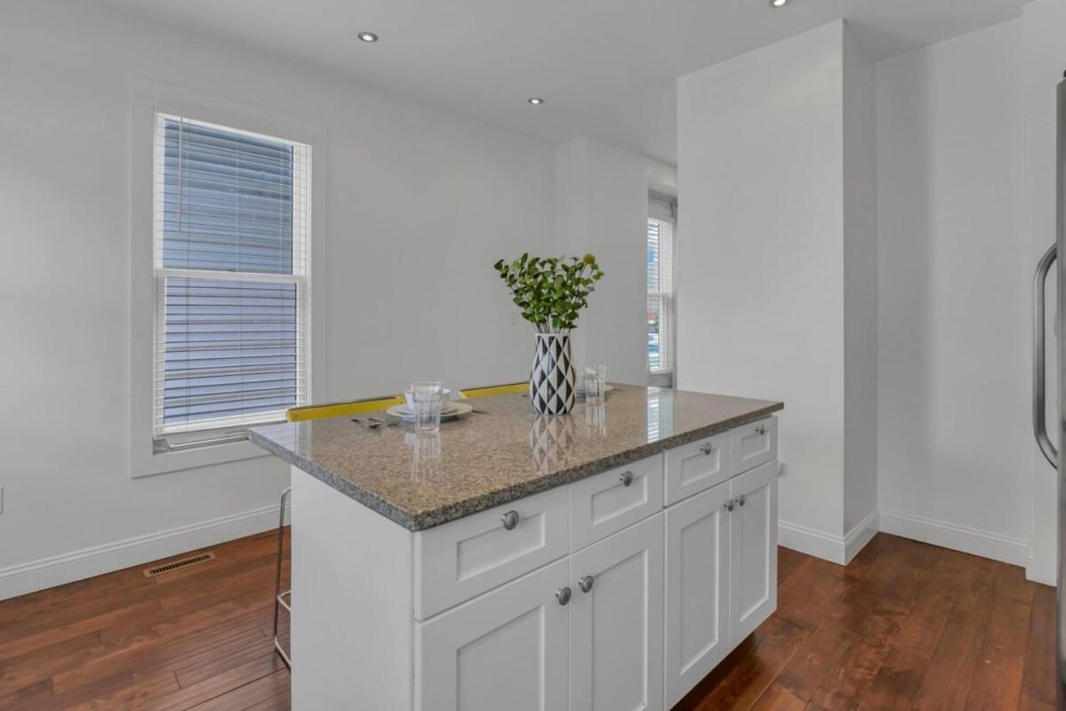 Housepitality - The Game House - 2 Br *